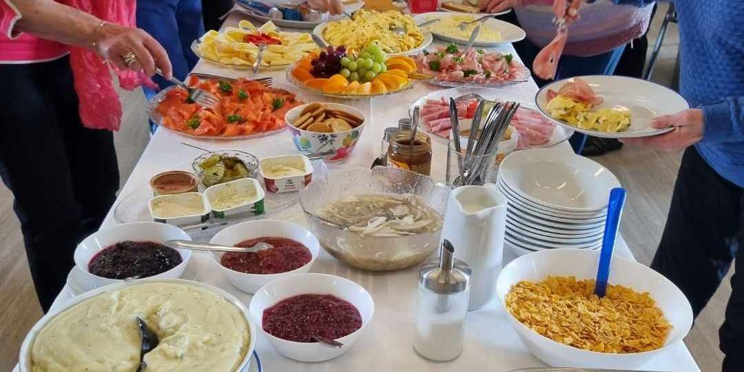 Bilde/illustrasjon for Duar`n på Lidskjalv-Randi Grete Smerud- Bjørn Davidsen spiller opp til dans :)